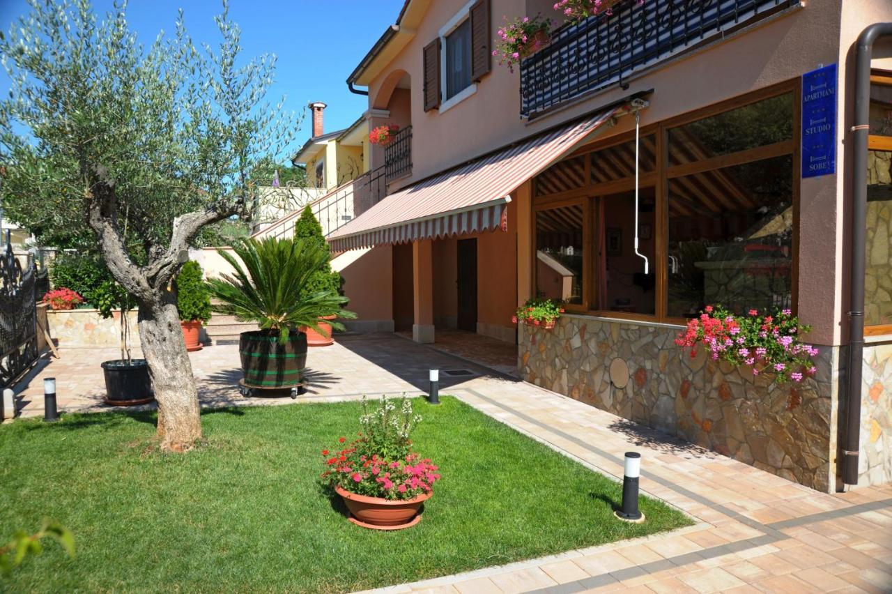 Apartment Casa Leona *