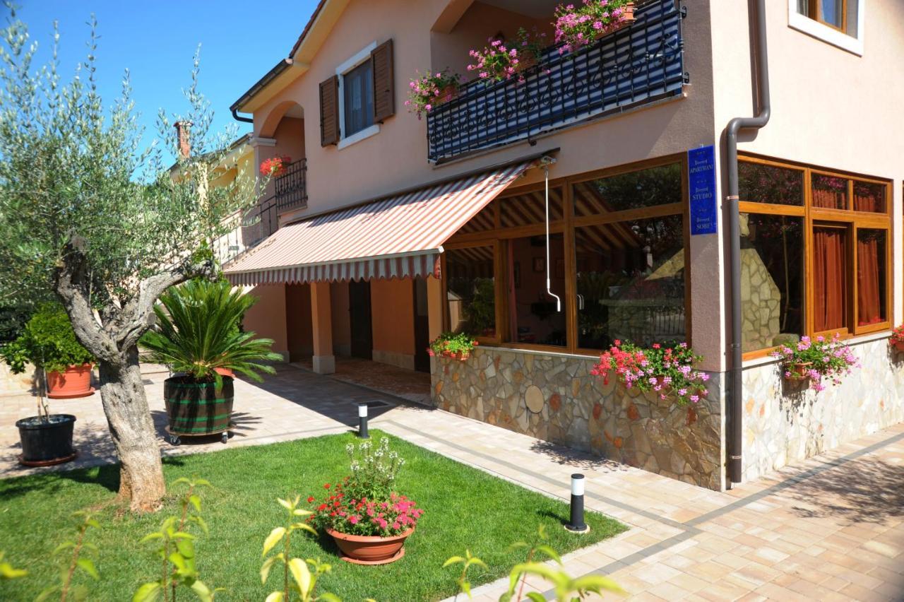 Apartment Casa Leona *
